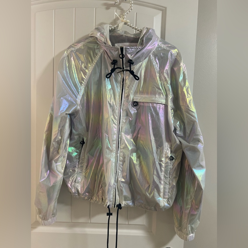 Noize Ezra holographic windbreaker size large